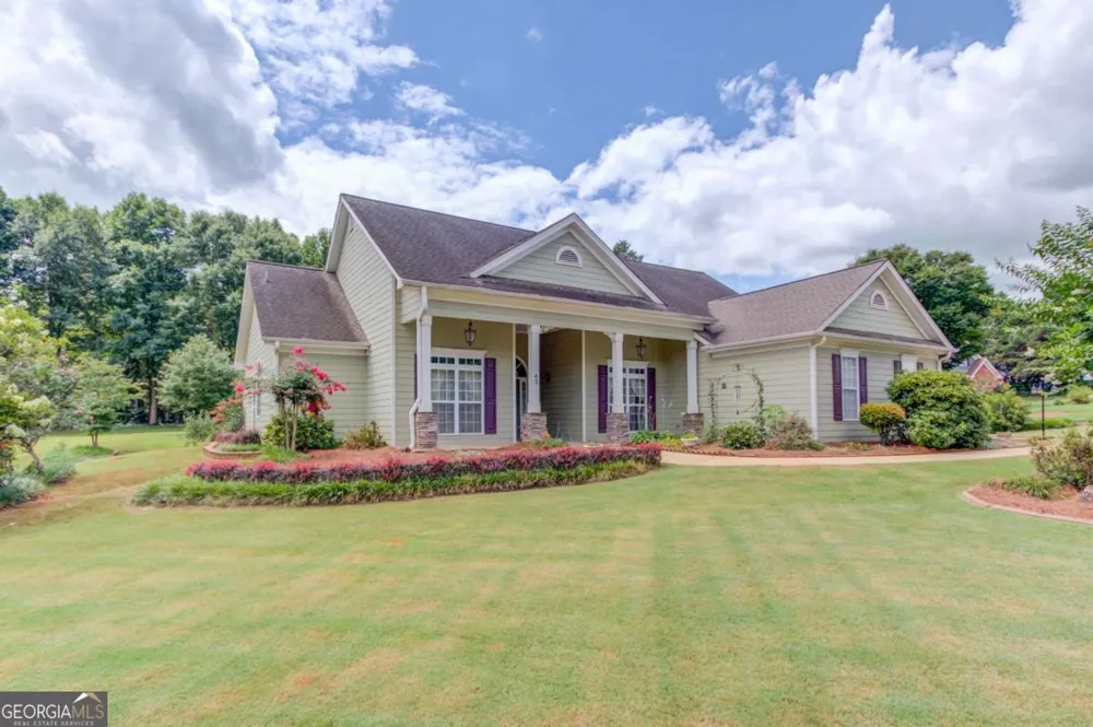 42 Dumar LN Hoschton, GA 30548