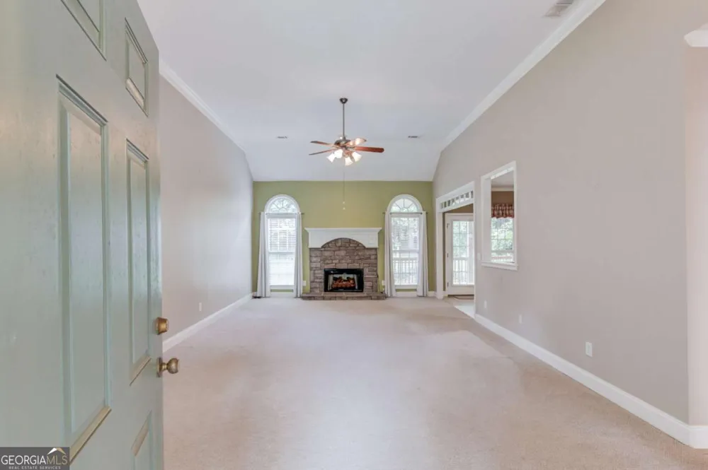 42 Dumar LN Hoschton, GA 30548