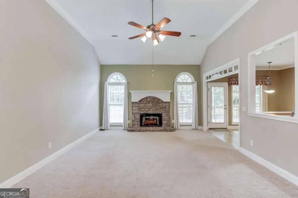 42 Dumar LN Hoschton, GA 30548
