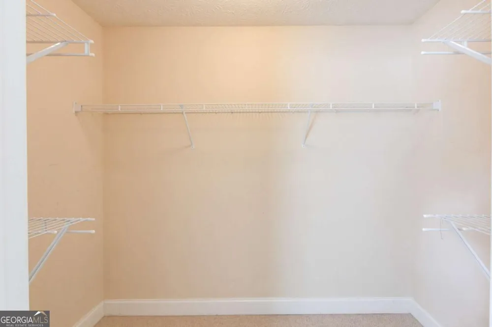 42 Dumar LN Hoschton, GA 30548
