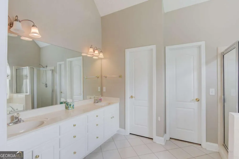 42 Dumar LN Hoschton, GA 30548