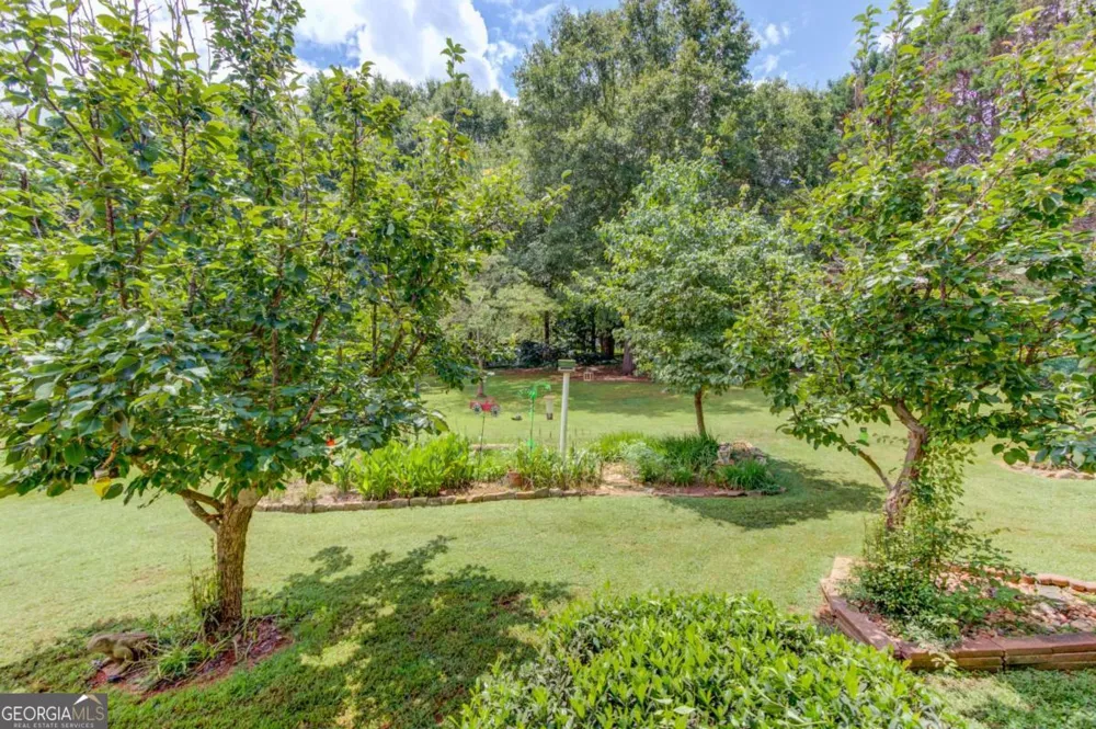 42 Dumar LN Hoschton, GA 30548