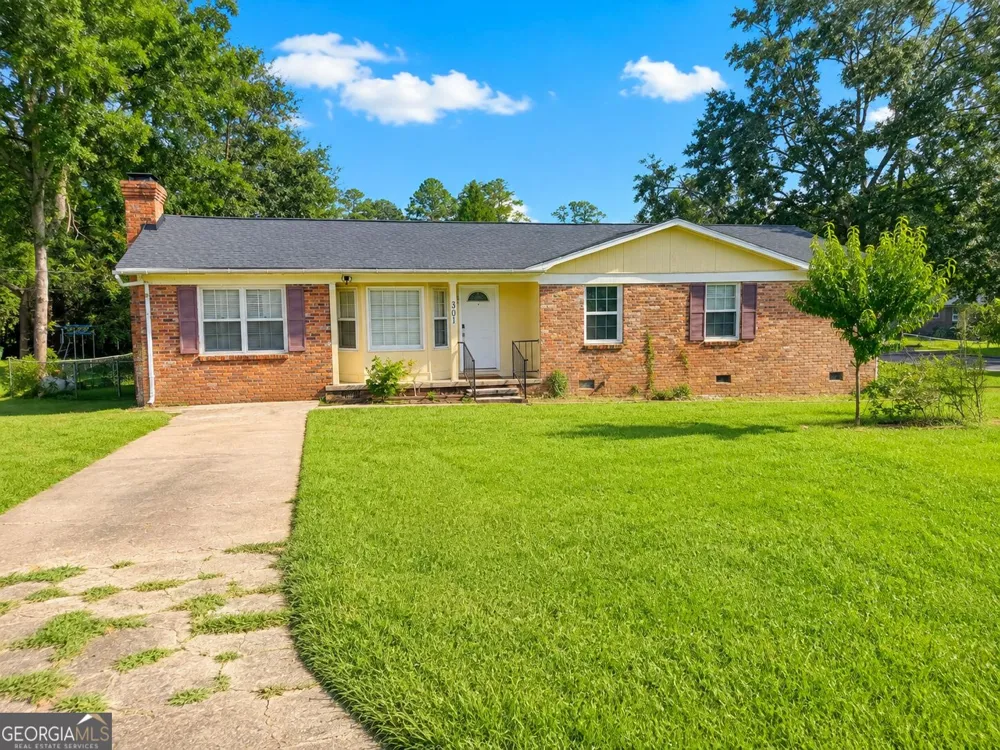 301 Sharon DR Americus, GA 31709