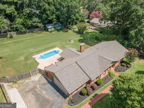 650 Azalea DR