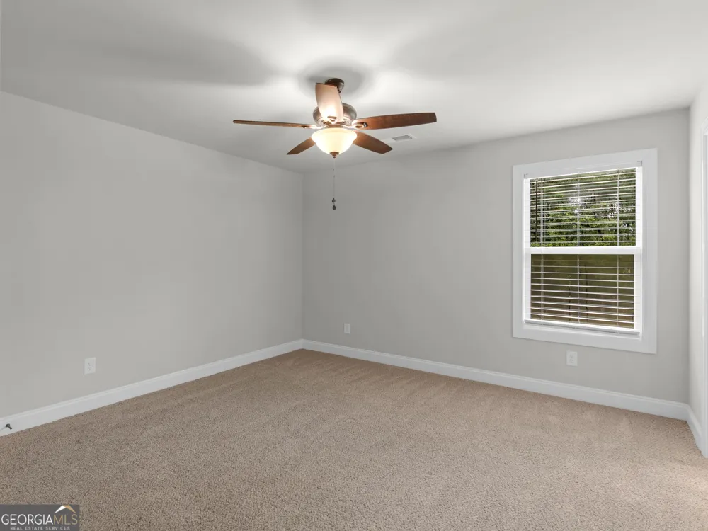 5 Tea House LN Newnan, GA 30263