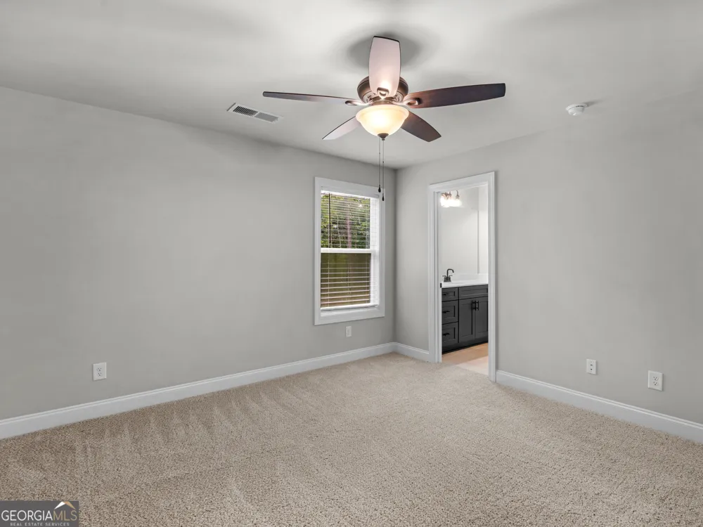 5 Tea House LN Newnan, GA 30263