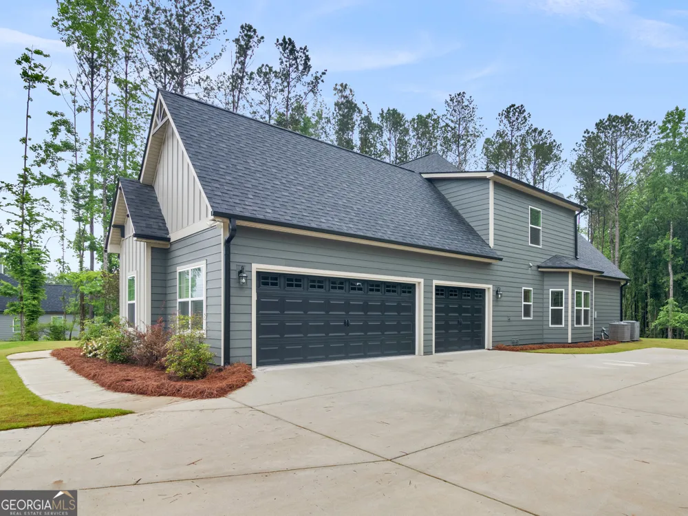 5 Tea House LN Newnan, GA 30263