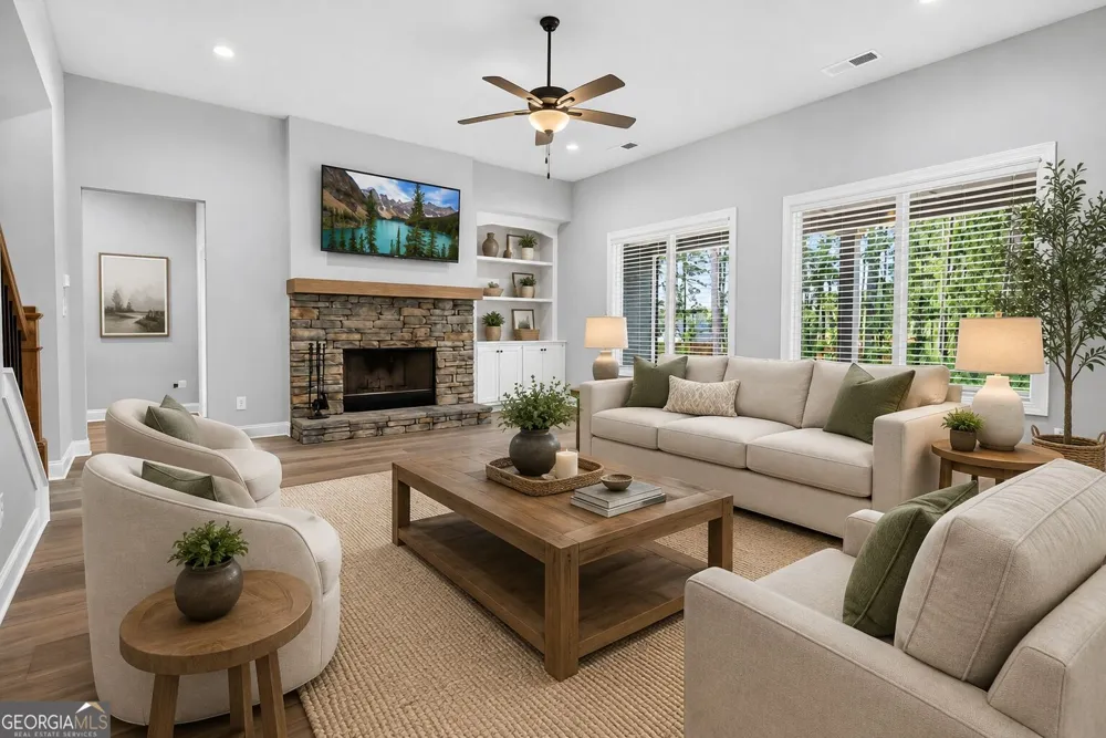 5 Tea House LN Newnan, GA 30263