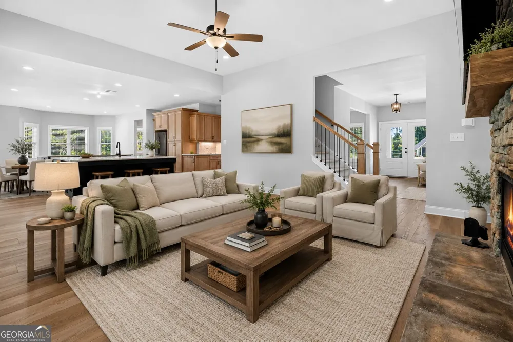 5 Tea House LN Newnan, GA 30263