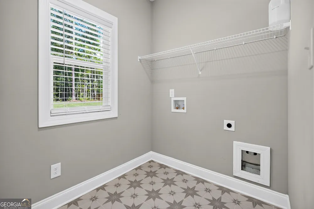 5 Tea House LN Newnan, GA 30263