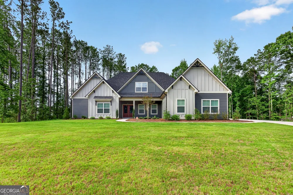 5 Tea House LN Newnan, GA 30263