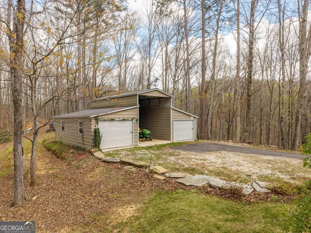 134 Nicholson LN Talking Rock, GA 30175