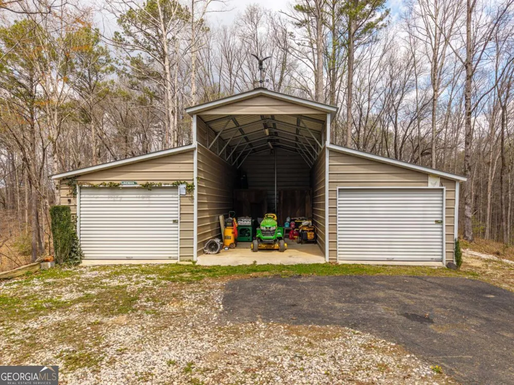 134 Nicholson LN Talking Rock, GA 30175