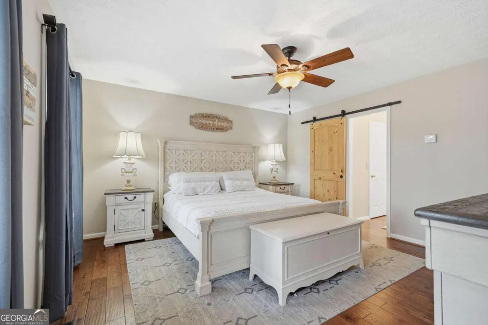 134 Nicholson LN Talking Rock, GA 30175