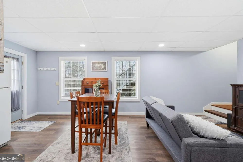 134 Nicholson LN Talking Rock, GA 30175