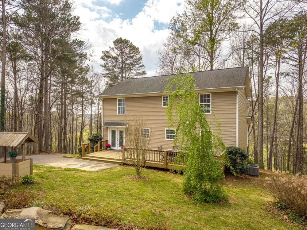 134 Nicholson LN Talking Rock, GA 30175