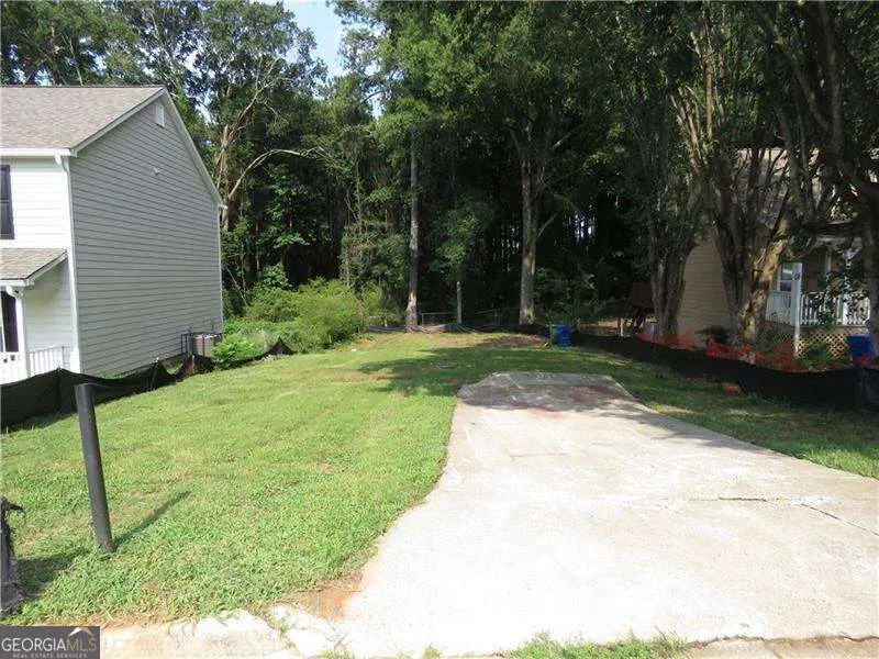 429 Orchard DR Stone Mountain, GA 30083
