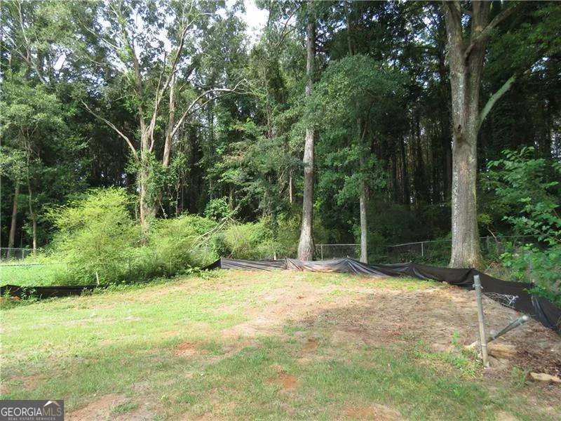 429 Orchard DR Stone Mountain, GA 30083