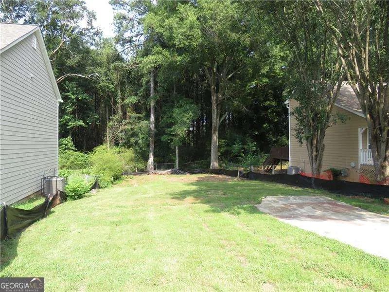 429 Orchard DR Stone Mountain, GA 30083