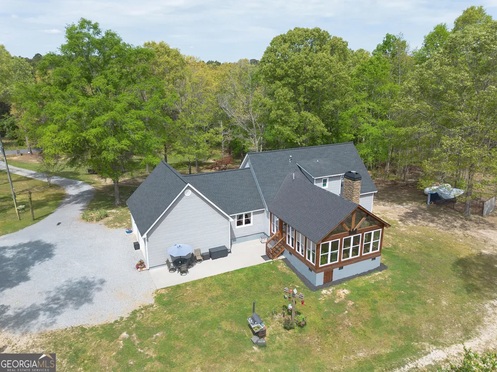 452 Terry White RD Aragon, GA 30104