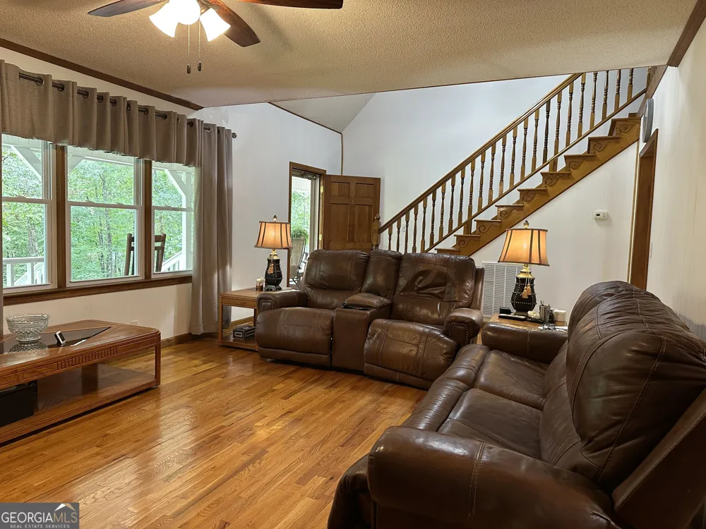 452 Terry White RD Aragon, GA 30104
