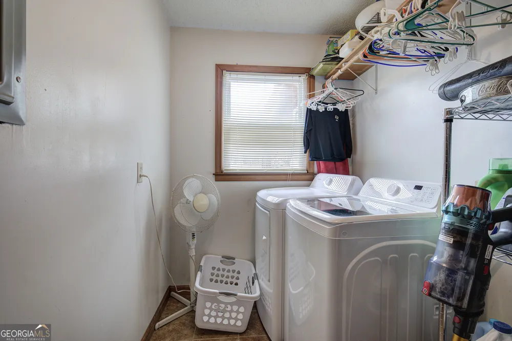 452 Terry White RD Aragon, GA 30104