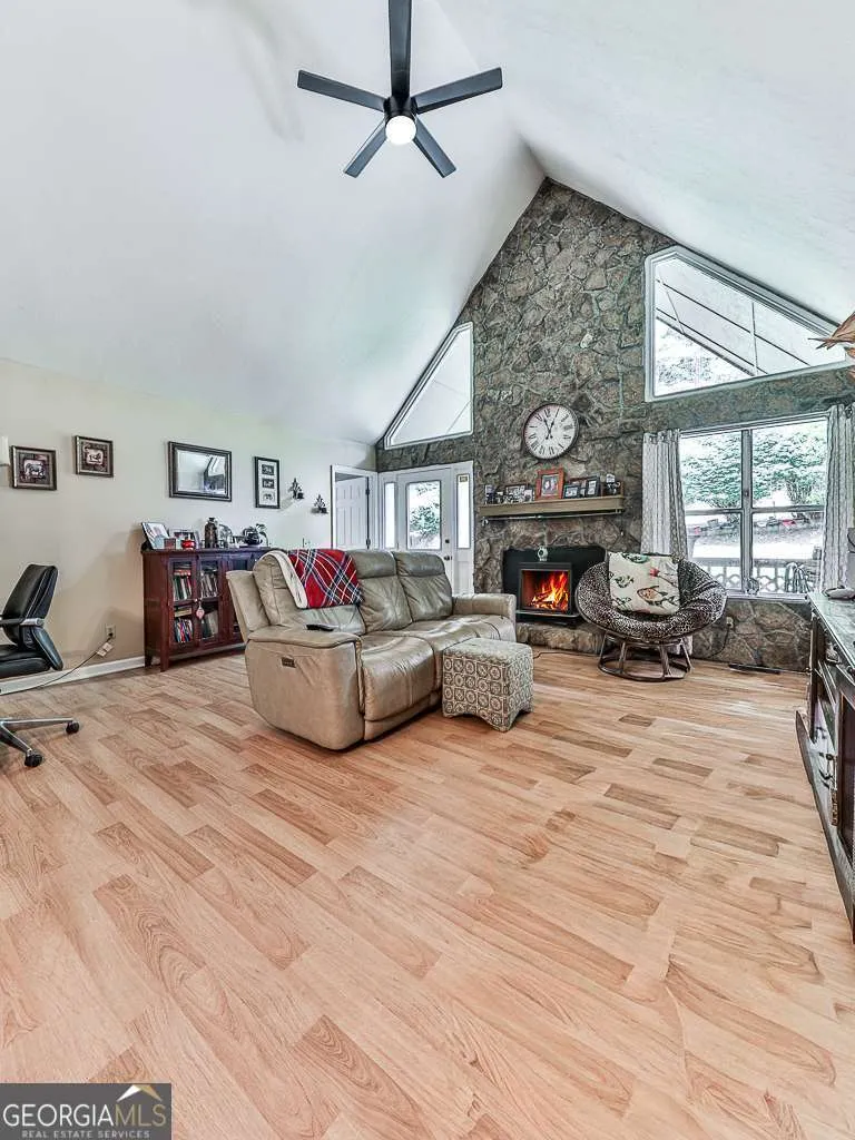314 Spring CRK Blairsville, GA 30512