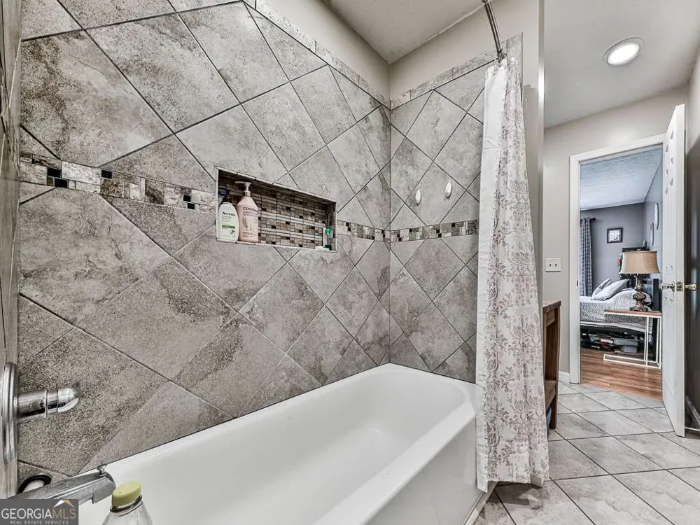 314 Spring CRK Blairsville, GA 30512
