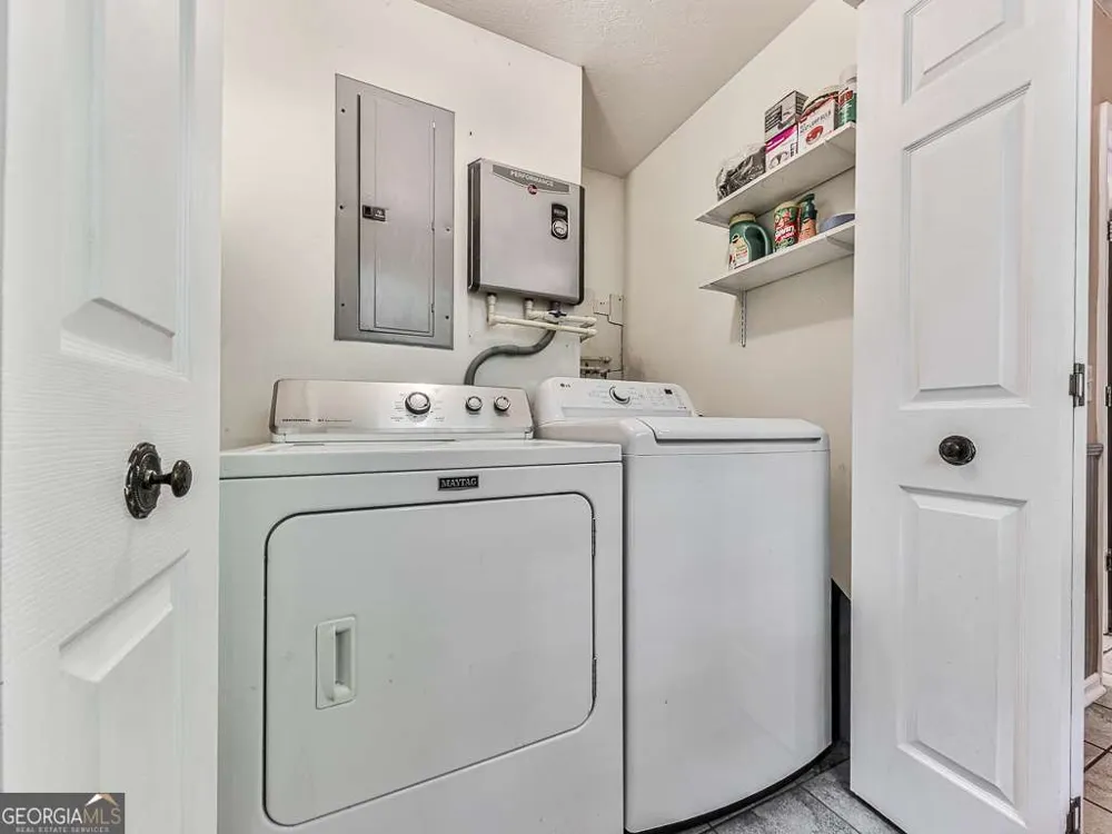 314 Spring CRK Blairsville, GA 30512
