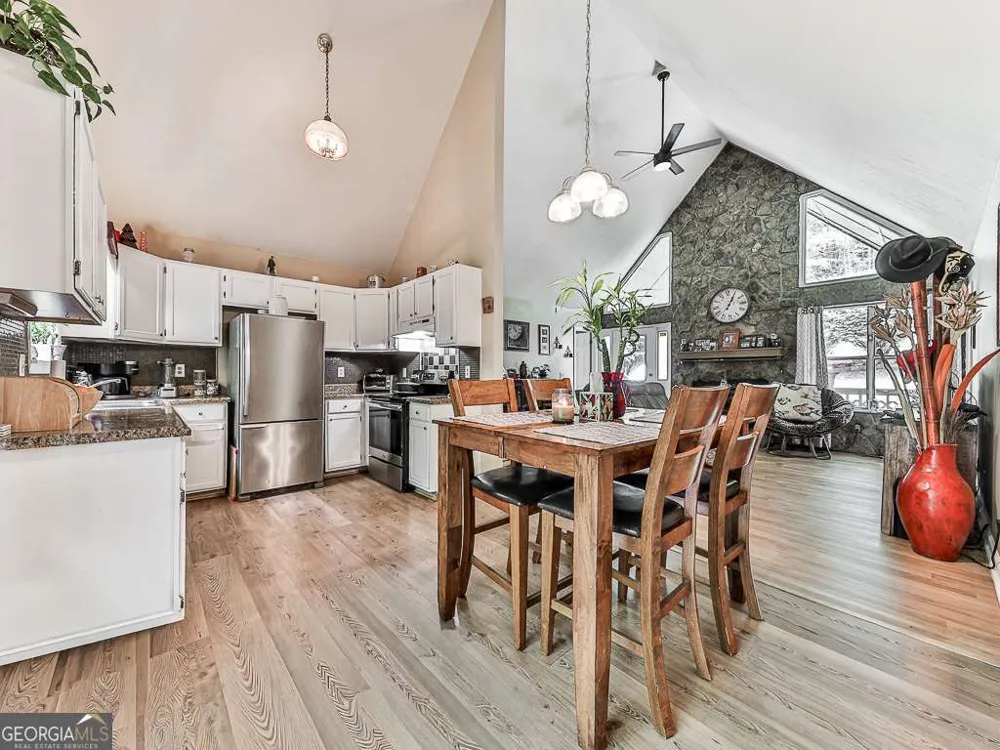 314 Spring CRK Blairsville, GA 30512