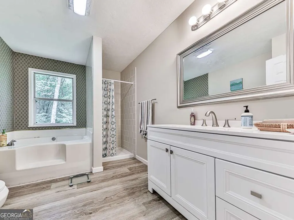 314 Spring CRK Blairsville, GA 30512
