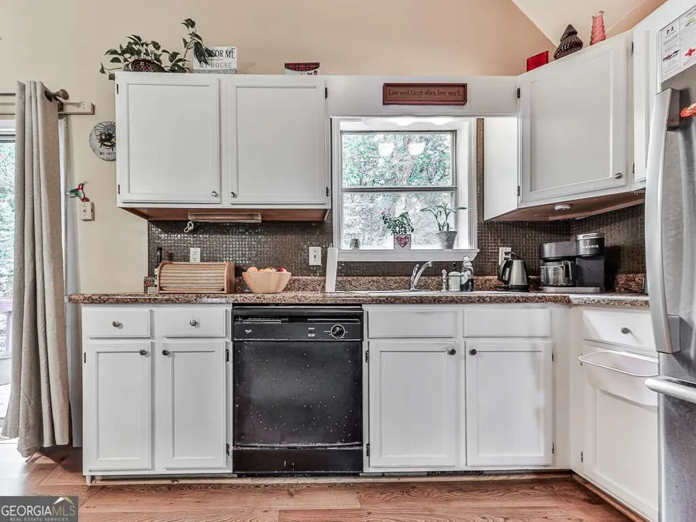 314 Spring CRK Blairsville, GA 30512