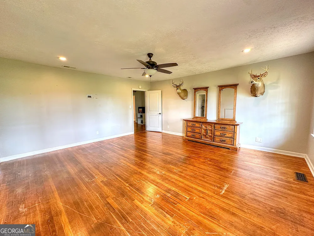 1363 Old Chipley RD Pine Mountain, GA 31822