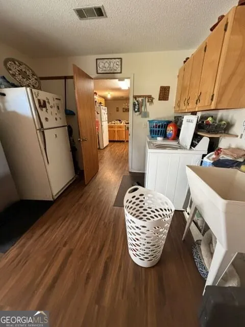44 Hilltop DR Lumber City, GA 31549