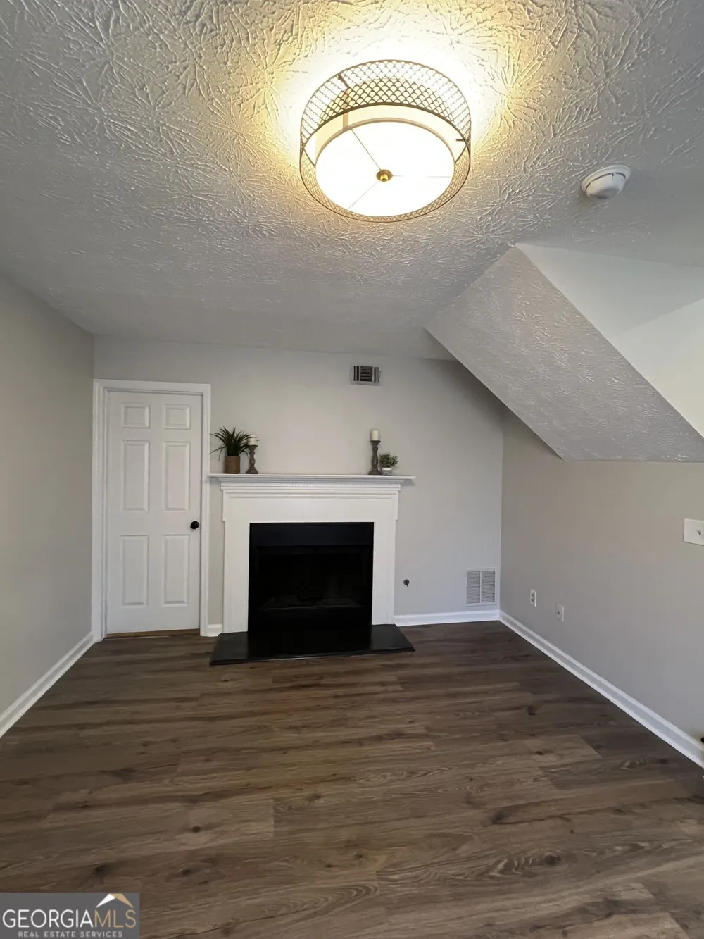 851 Shore DR Lithonia, GA 30058