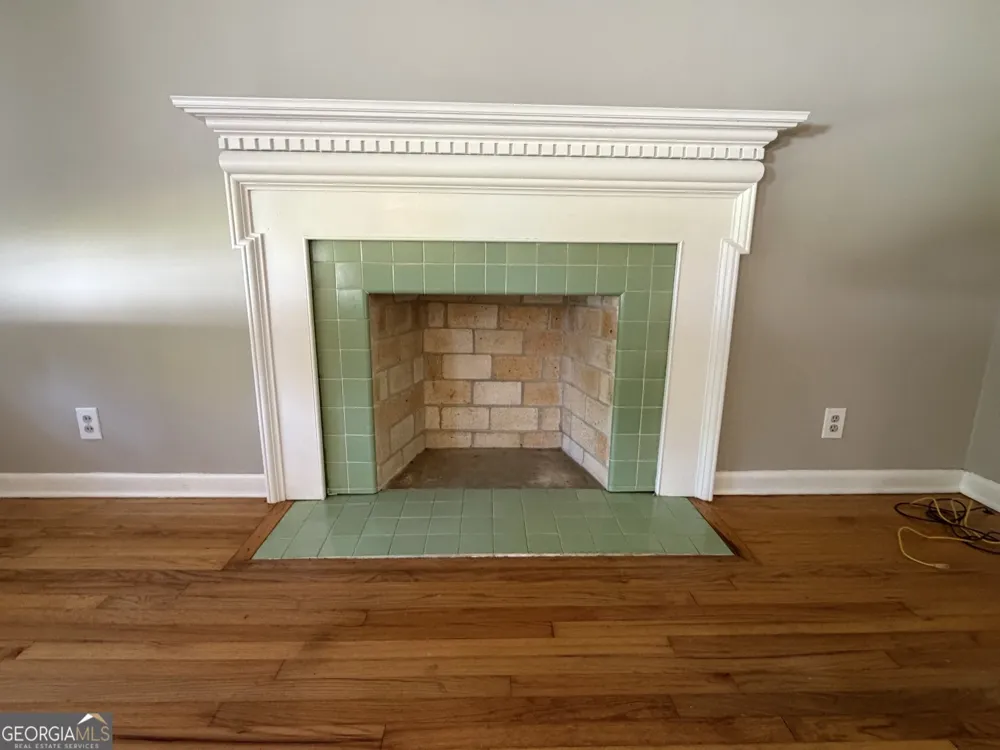 108 W Peter ST Cochran, GA 31014
