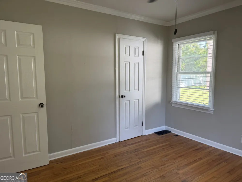 108 W Peter ST Cochran, GA 31014