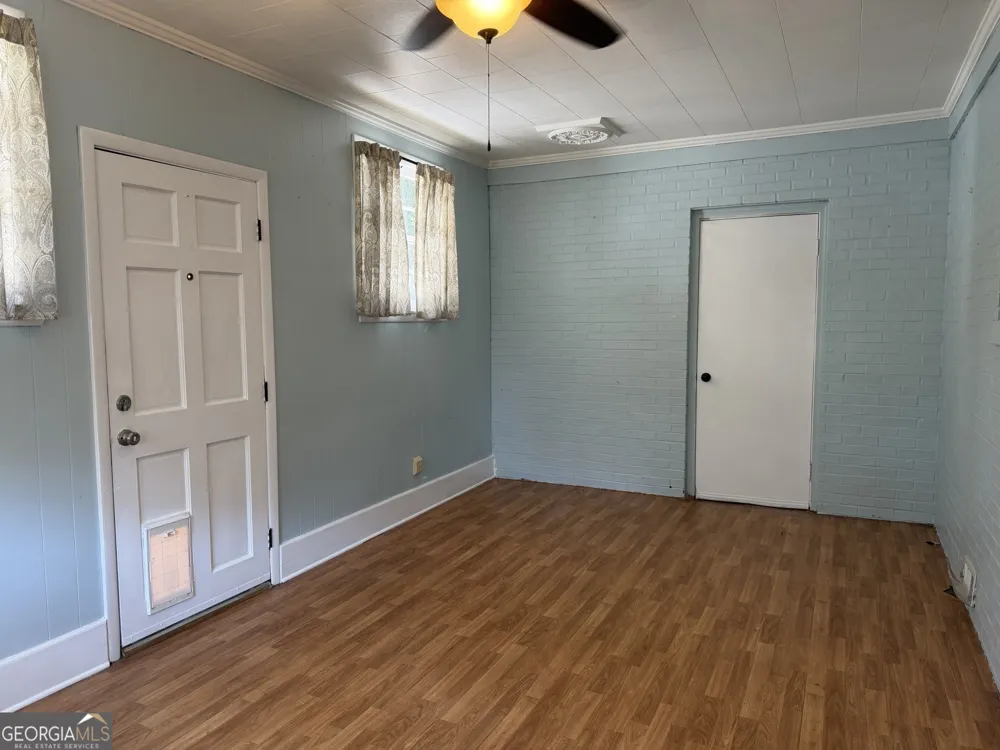 108 W Peter ST Cochran, GA 31014