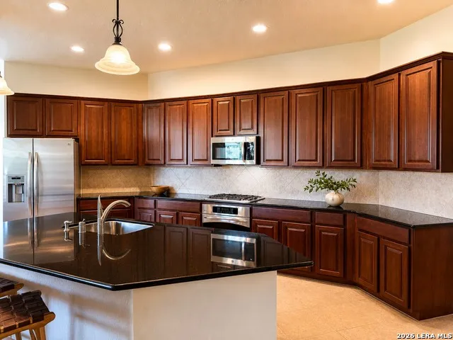 18014 Maui Sands San Antonio, TX 78255