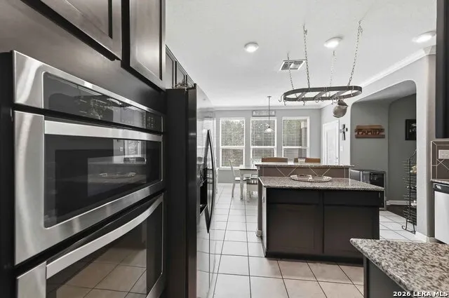 11330 HILL TOP BND Helotes, TX 78023