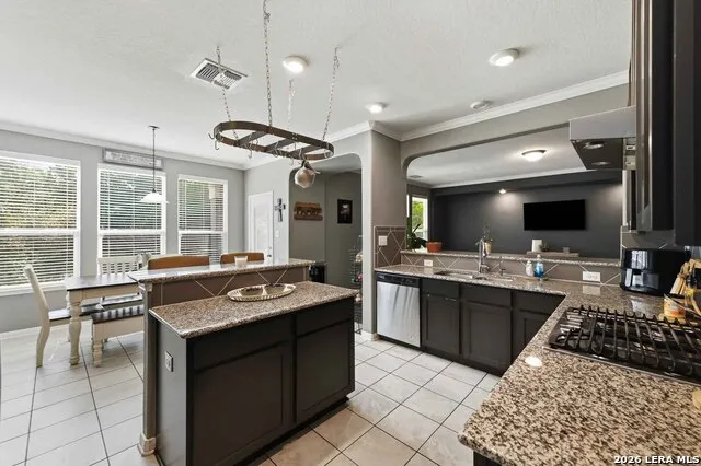 11330 HILL TOP BND Helotes, TX 78023