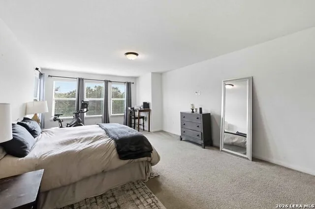 11330 HILL TOP BND Helotes, TX 78023