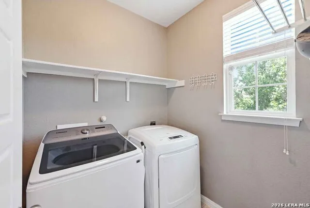 11330 HILL TOP BND Helotes, TX 78023