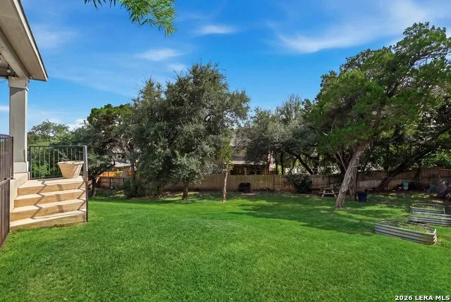11330 HILL TOP BND Helotes, TX 78023