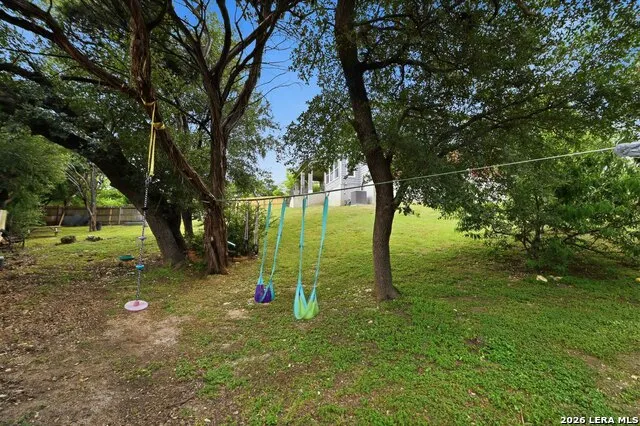 11330 HILL TOP BND Helotes, TX 78023