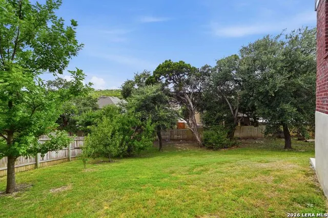 11330 HILL TOP BND Helotes, TX 78023
