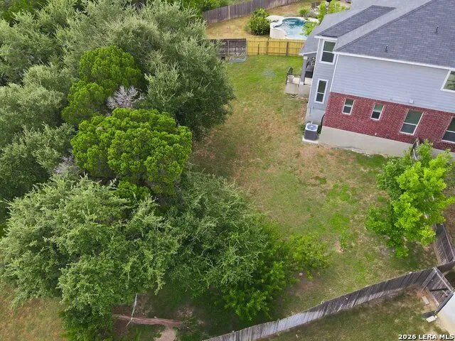 11330 HILL TOP BND Helotes, TX 78023