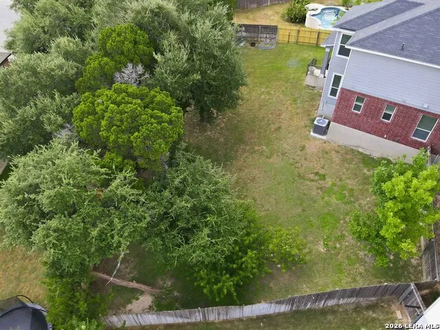 11330 HILL TOP BND Helotes, TX 78023