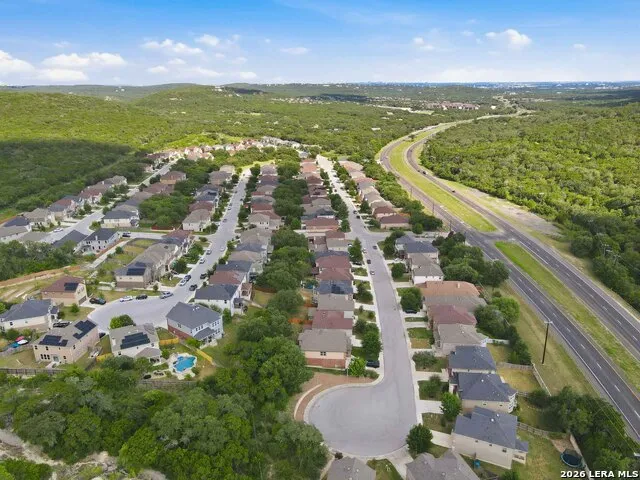 11330 HILL TOP BND Helotes, TX 78023