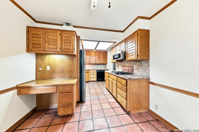9428 Bluebell San Antonio, TX 78266